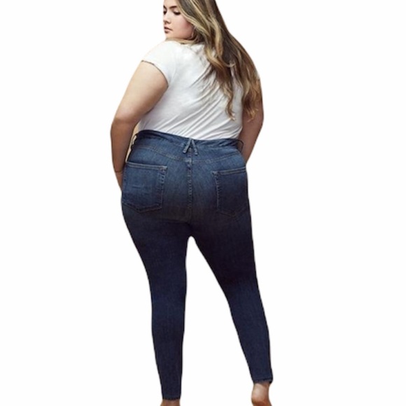 Good American Good Legs Crop Super Stretch Jeans - Picture 6 of 16